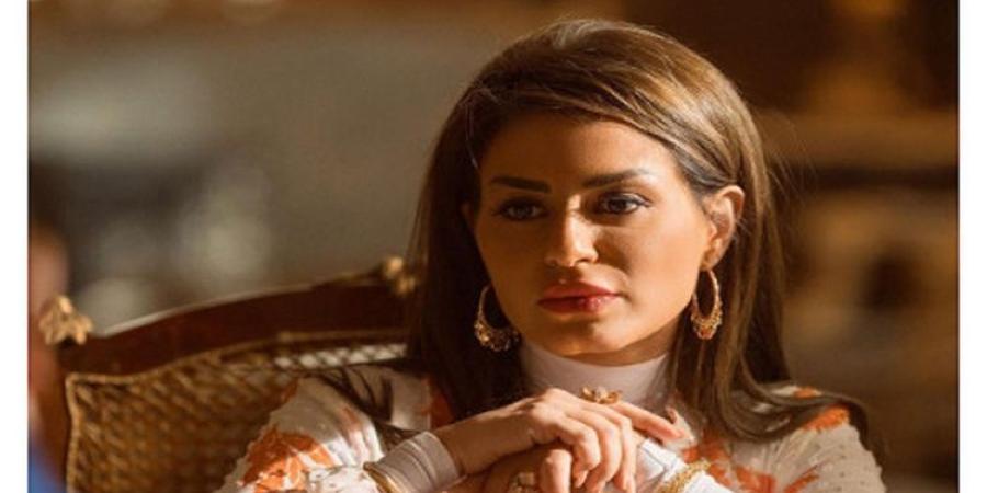 منة فضالي تطلق صرخة استغاثة بسبب أزمة الوسط الفني: «ناس كتير اتظلمت ومتأذية» | خاص