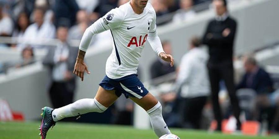 بيدرو بورو يوضح حقيقة اهتمام ريال مدريد وبرشلونة بضمه