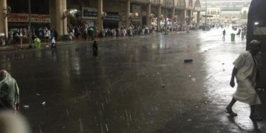 أمطار ورياح شديدة على عدد من محافظات منطقة مكة المكرمة :اليوم السابع