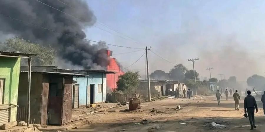 إطلاق نار متقطع يدفع إثيوبيين للفرار إلى كينيا وتكدس شاحنات البضائع على الحدود