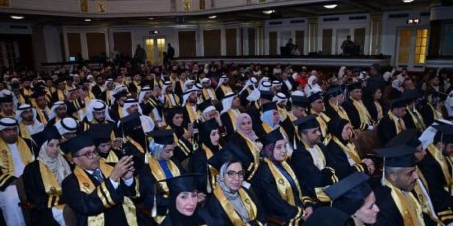 جامعة القاهرة تحتفل بتخريج دفعة من طلاب كلية الدراسات العليا للبحوث الإحصائية :اليوم السابع