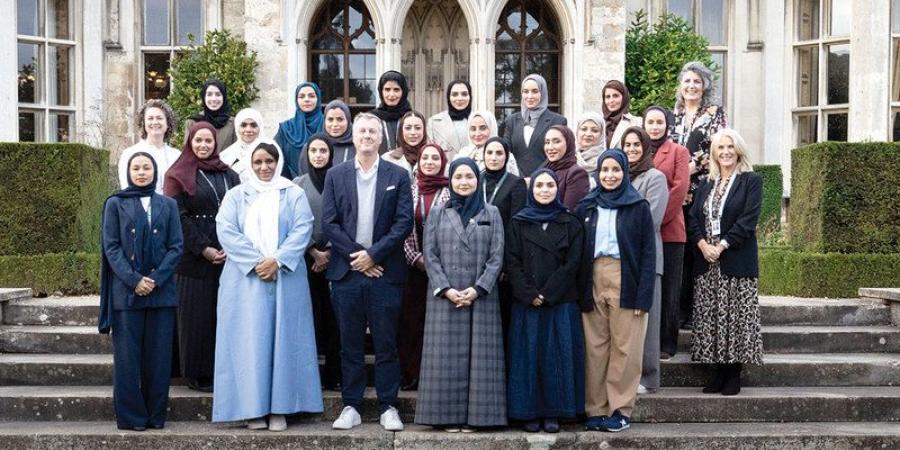 «دبي للمرأة» تطوّر مهارات 18 قيادية في بريطانيا
