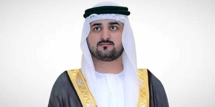 مكتوم بن محمد: ضاحي خلفان بصمة بارزة في مسيرة أمن دبي ونهضتها