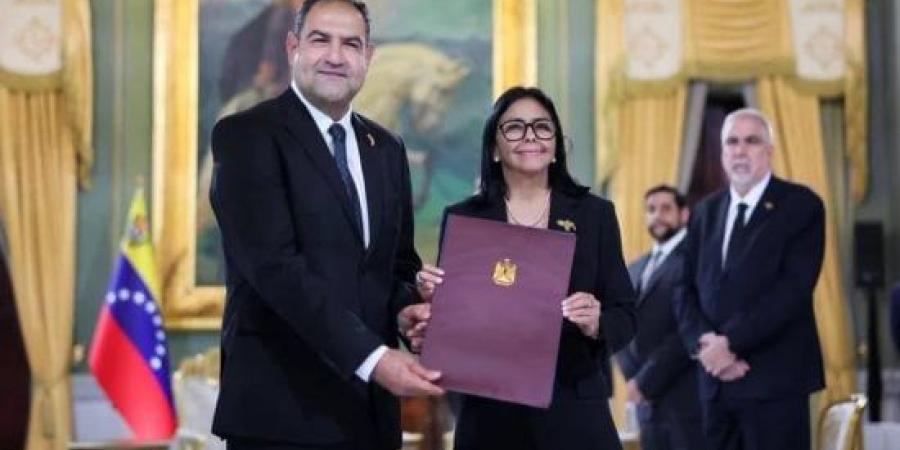 السفير المصري يقدم أوراق اعتماده لرئيسة جمهورية فنزويلا البوليفارية :اليوم السابع