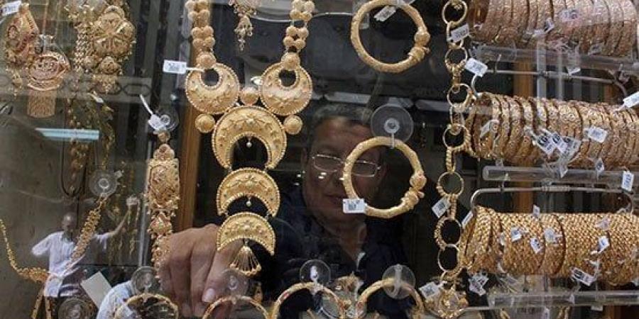 الذهب أم الشهادات البنكية؟.. قرار رفع الفائدة 1% يغير حسابات المدخرين :اليوم السابع