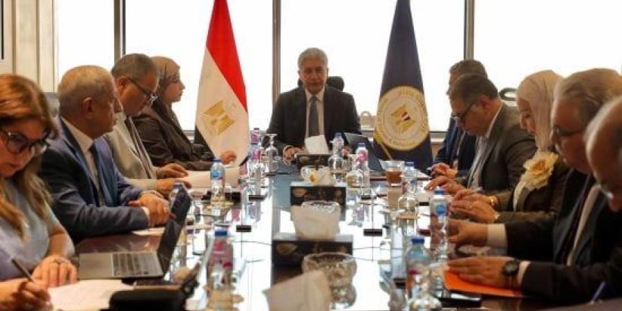 شريف فتحى يترأس اجتماع مجلس إدارة صندوق دعم السياحة والآثار :اليوم السابع