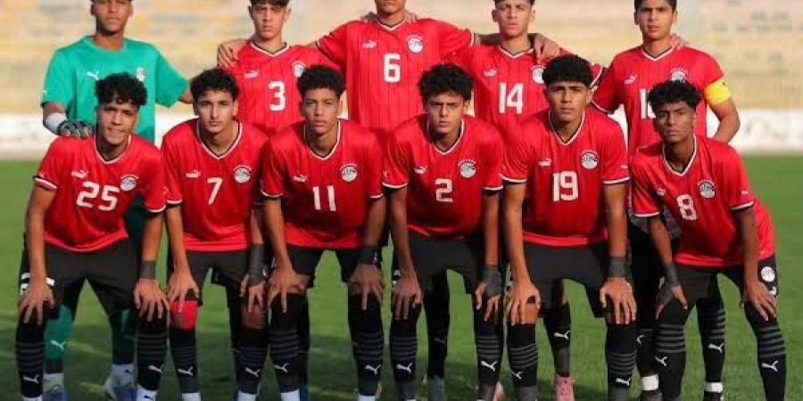 منتخب مصر بالزي الأحمر أمام الصين في نصف نهائي كأس الخليج للناشئين