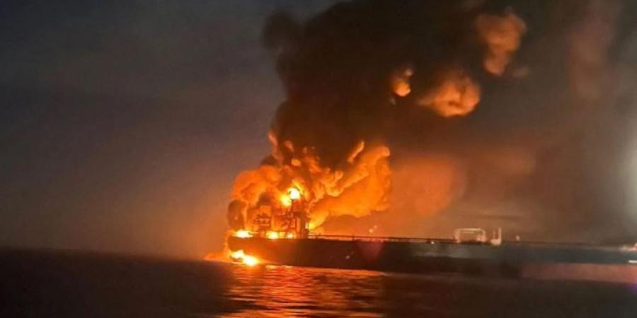 هيئة بريطانية: استهداف سفينة بمقذوف مجهول قرب جزيرة إيرانية