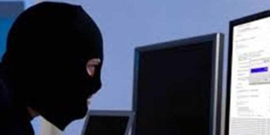 من موظف بنك وهمى إلى «مصيف» وحسابات مزيفة.. حيل المحتالين للإيقاع بضحاياهم :اليوم السابع