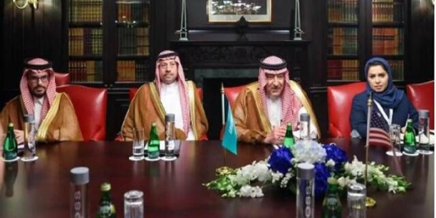 "الخريجي" يبحث تعزيز العلاقات السعودية الأمريكية والأوروبية واليابانية بالمنامة