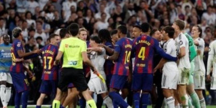 برشلونة يدافع عن صدارة الدوري الإسباني أمام ألافيس الليلة