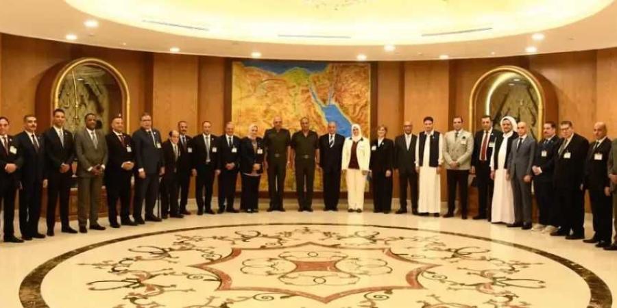 وزير الدفاع: القوات المسحلة مستعدة دائما لحماية حدود الدولة على كافة الاتجاهات الاستراتيجية