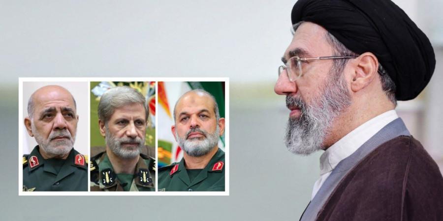 كبار قادة القوات المسلّحة الإيرانية يلتقون آية الله السيد مجتبى الخامنئي