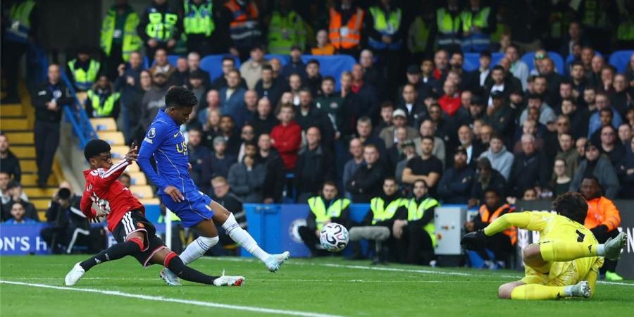 فيديو | طرد وإلغاء 3 أهداف.. تشيلسي يفوز على مانشستر يونايتد بثنائية في الدوري الإنجليزي