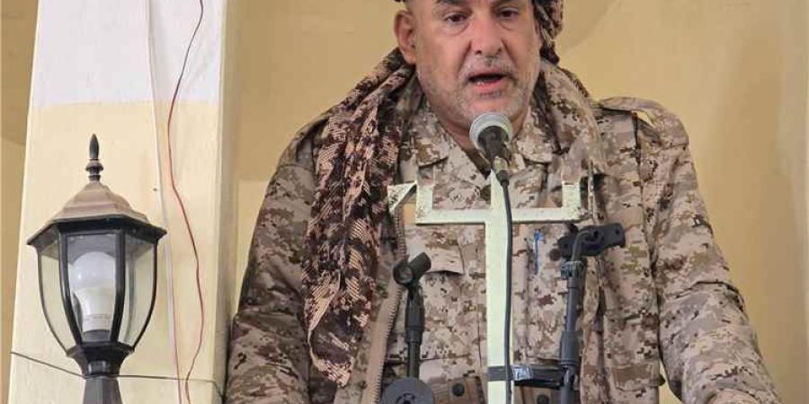 شعبة التوجيه المعنوي بمحور تعز تكثف برنامج خطب الجمعة في المساجد لتعزيز صمود الجيش والمقاومة