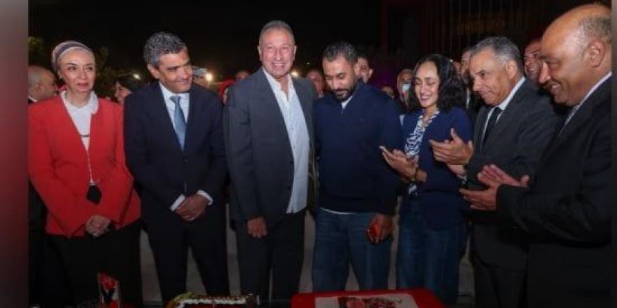 احتفال خاص بعيد ميلاد محمود الخطيب فى النادى الأهلى.. صورة :اليوم السابع