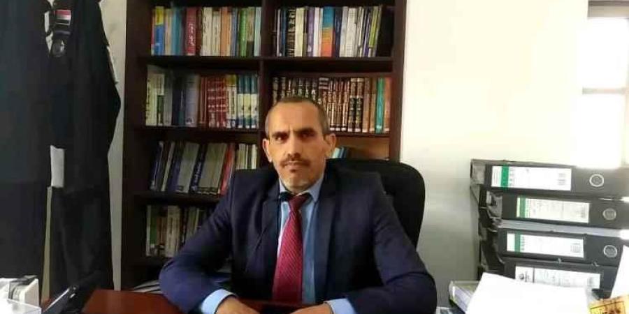 "العدالة مسجونة معك".. رسالة مبكية من ابنة الحقوقي "صبرة" تكشف قسوة المعاملة في معتقلات مليشيا الحوثي بصنعاء
