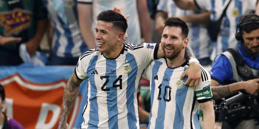 إنزو فرنانديز يكشف كواليس طرده في نهائي كأس العالم 2026: «كذب وافتراء»