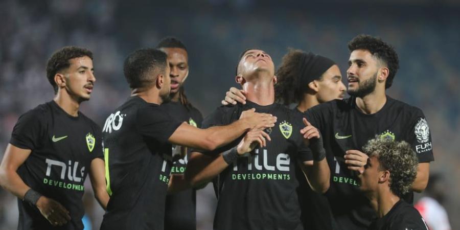 نجم الزمالك يطلب وساطة حسام عبد المجيد للرحيل إلى أوروبا