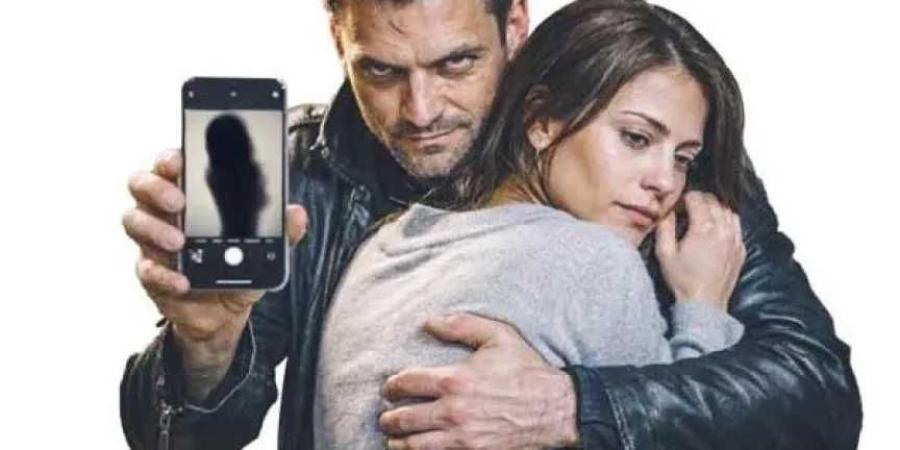 صرخة خلف الجدران ..زوج يبتز شريكة حياته بالفيديوهات الخاصة بينهما للتنازل عن حقوقها