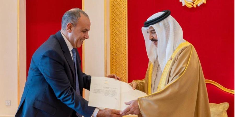 رسالة من فخامة الرئيس السيسي إلى ملك البحرين.. عبد العاطي يؤكد أن أمن الخليج جزء لا يتجزأ من الأمن القومي المصري