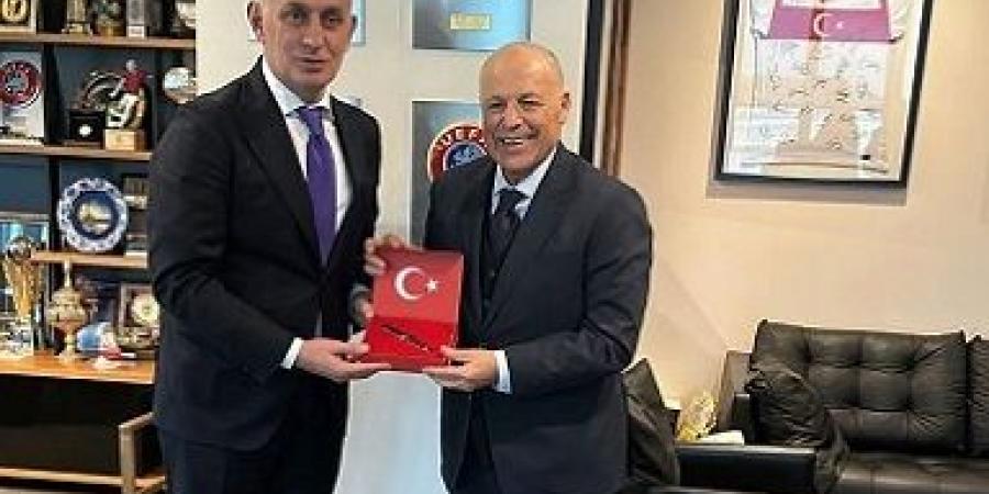 رئيس الاتحاد التركي يستقبل أبو ريدة لبحث التعاون بين الاتحادين