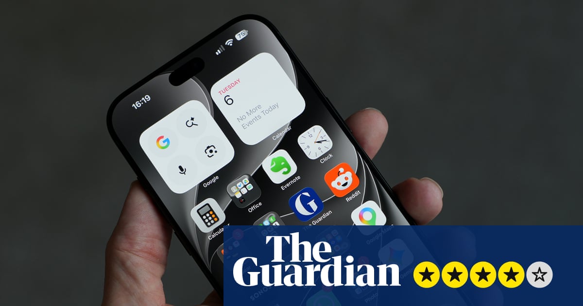 مراجعة iPhone 18 Pro Max: الهاتف الفائق الأكبر والأثقل والأطول عمرًا من Apple