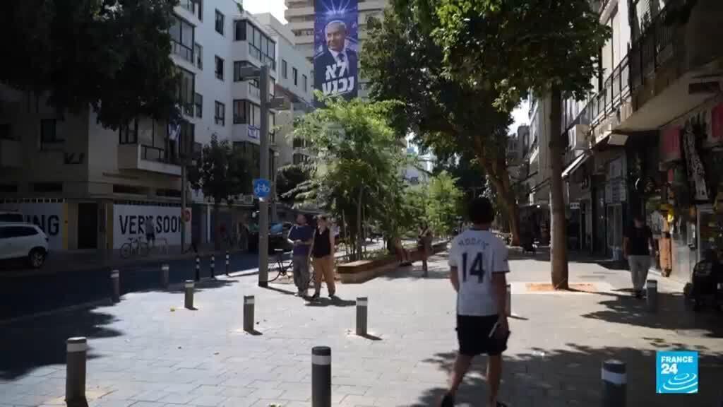 وتستعد إسرائيل لإجراء انتخابات وطنية تعتبر بمثابة استفتاء على نتنياهو