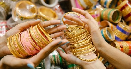 تعرف على آخر تطورات سعر الذهب .. عيار 18 بـ5426 جنيها