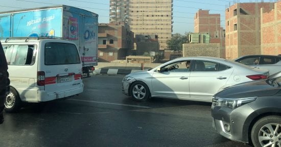 القاهرة تسجل كثافات مرورية عالية صباح الإثنين