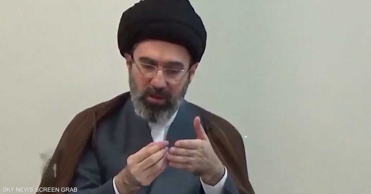مجتبى خامنئي يطالب بضرورة إنهاء حالة "لا حرب ولا سلم"