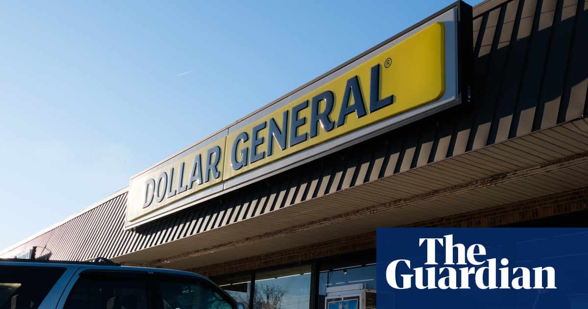 قامت لجنة التجارة الفيدرالية (FTC) و20 ولاية بمقاضاة شركة Dollar General، متهمة سلسلة الصفقات بفرض رسوم زائدة على العملاء