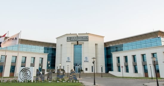 تعرف على مواعيد عمل منافذ بيع شركات الاتصالات بعد بدء التوقيت الشتوى