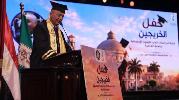 مصطفى بكري يحصل على الماجستير في إدارة المخاطر والأزمات بتقدير «امتياز» من جامعة القاهرة