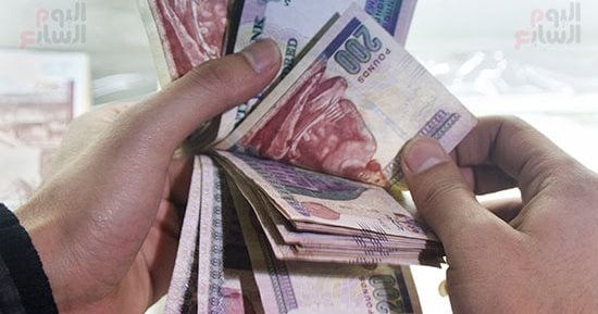التحقيق في سرقة حقيبة أموال من موظف بأكتوبر