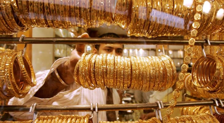 انخفاض أسعار الذهب والليرات الرشادي والإنجليزي في الأردن الخميس