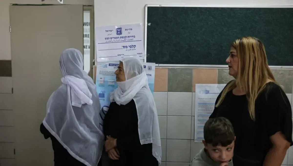 المشاركة العربية المرتفعة... الكشف عن شبهات رشاوى ومسارات إرهاب؟