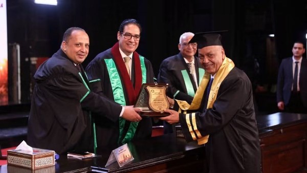 بتقدير امتياز..  مصطفى بكري يحصل على درجة الماجستير في إدارة المخاطر من جامعة القاهرة